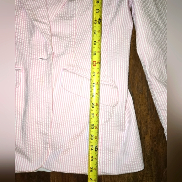 Bloomingdale's Women's Pink Pinestripe Seersucker Blazer Size 6 - Picture 6 of 11